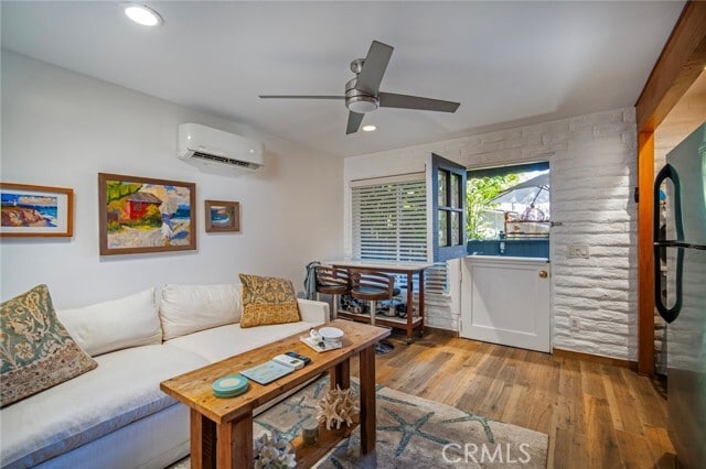 Building Photo - 33915 Robles Dr