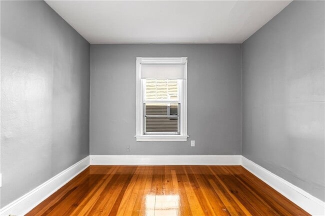 Building Photo - 266 Sayles Ave
