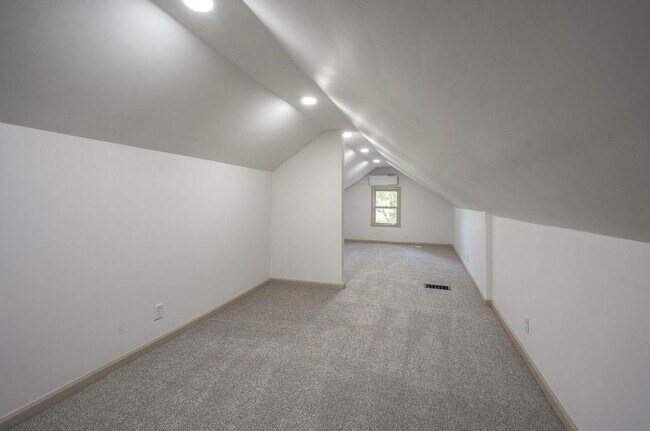 Building Photo - 7128 Baltimore Ave