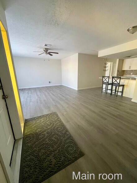 Building Photo - 1252 SE 8th St