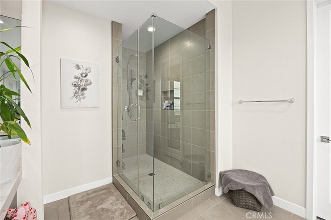 Building Photo - 478 Sycamore Dr