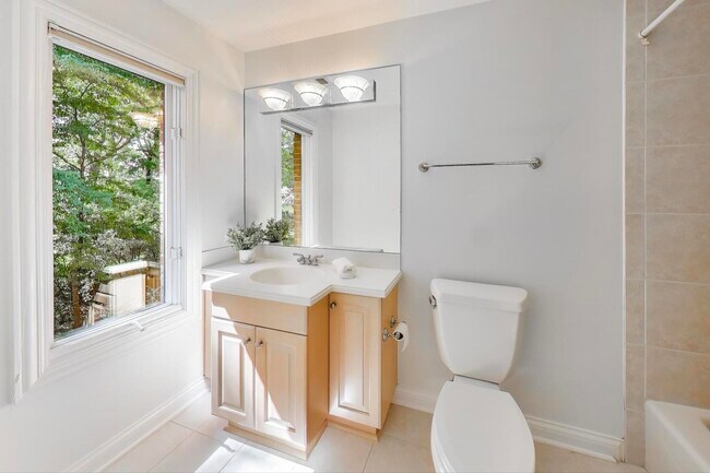 Building Photo - 1620 Timber Woods Ln