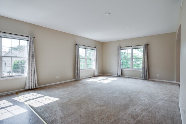 Building Photo - 662 Chaney Ct