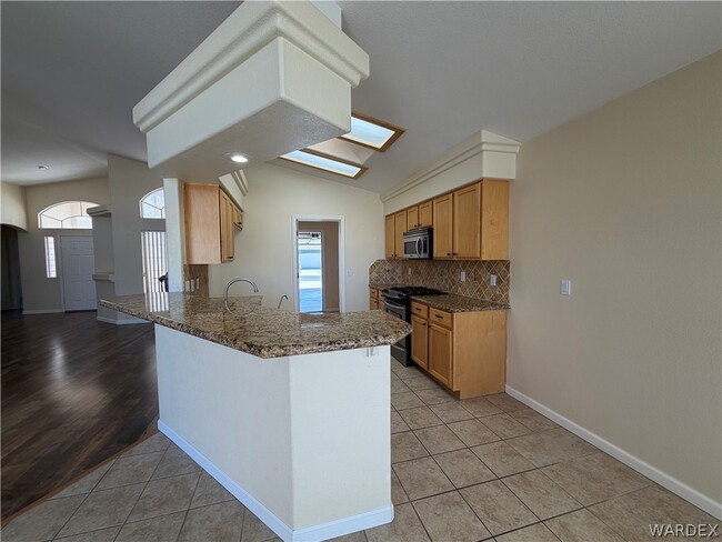 Building Photo - 2581 Highland Trail