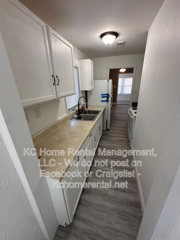 Building Photo - 2917 E 61st St