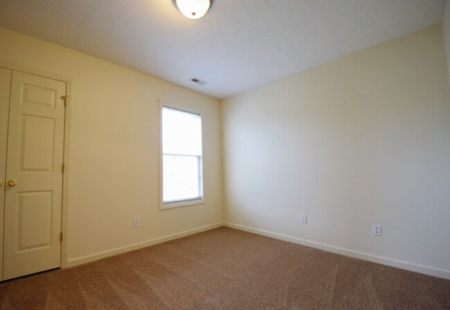 Building Photo - 127 Bluewater Drive