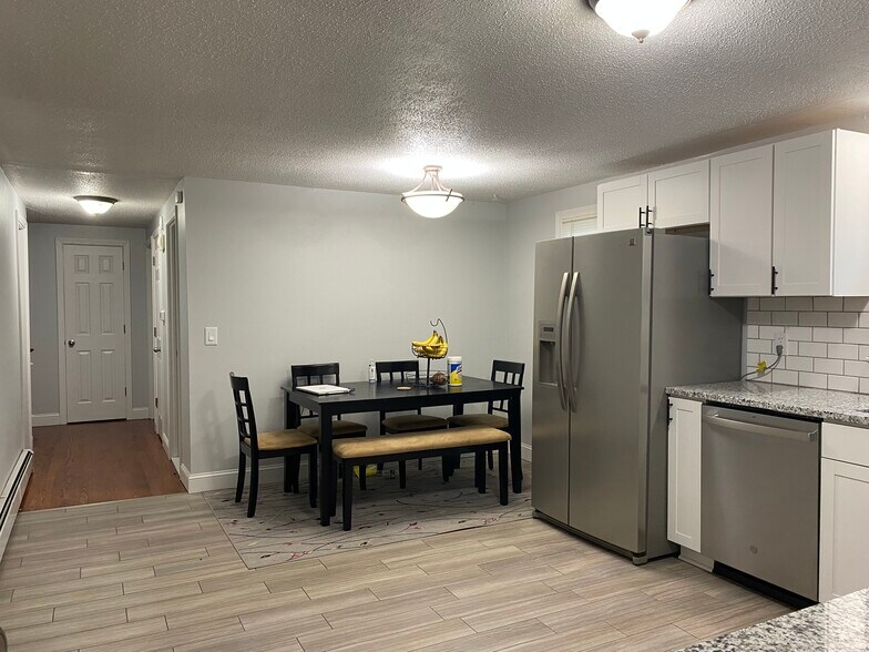 Building Photo - 135 Connecticut Ave