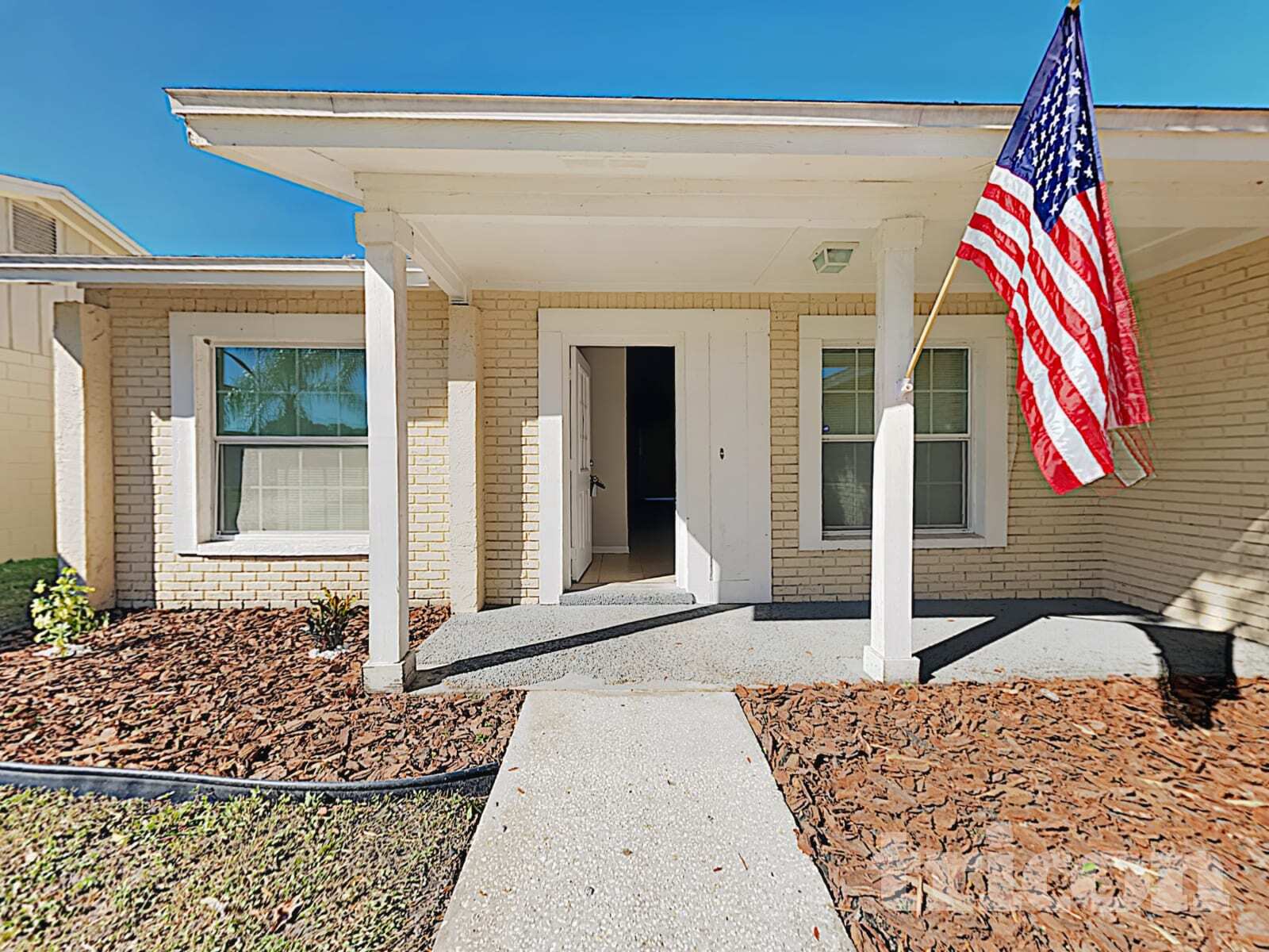 Building Photo - 1757 Lakeview Village Dr