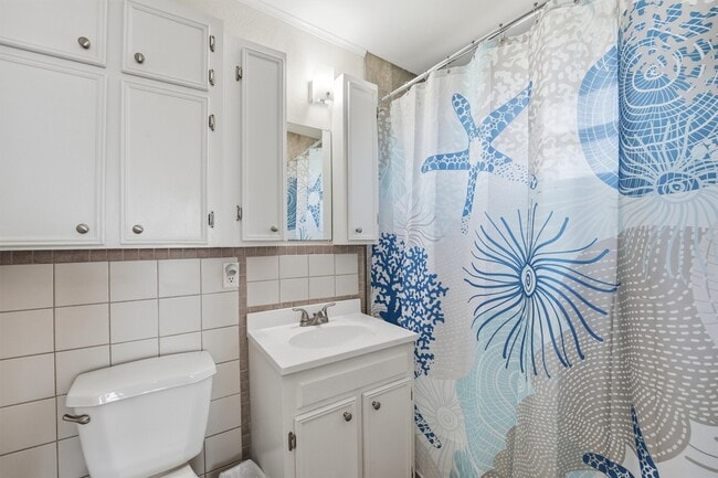 Building Photo - 4031 Panola Dr