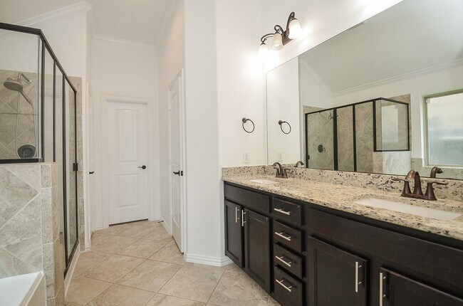 Building Photo - 14806 Raleigh's Meadow Ct
