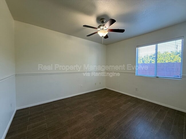 Building Photo - 3085 N 87th Pl