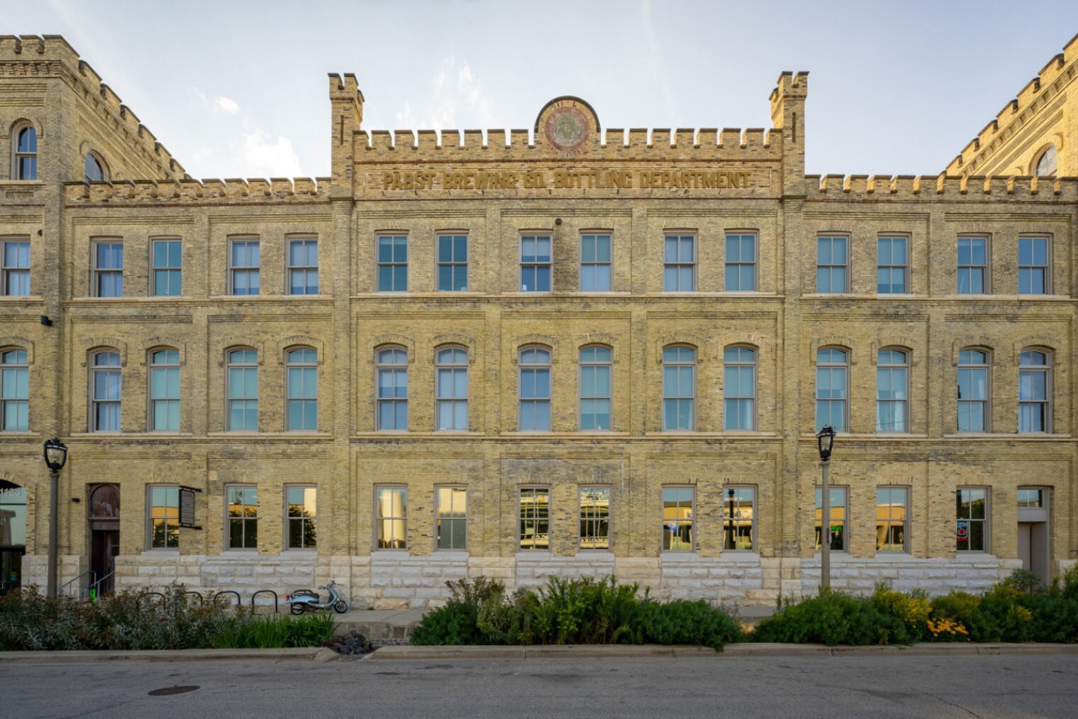 Building Photo - 1125 N 9th St