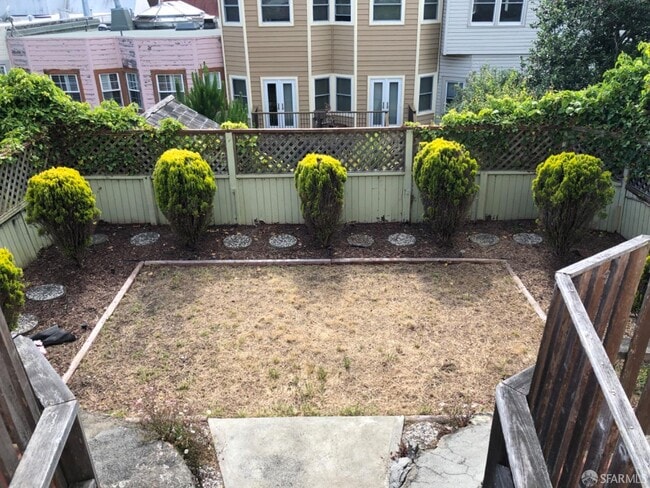 Building Photo - 1537 34th Ave