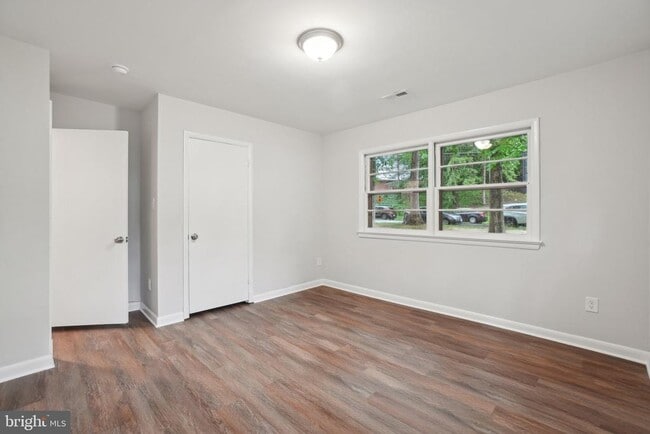 Building Photo - 1440 Woodacre Dr
