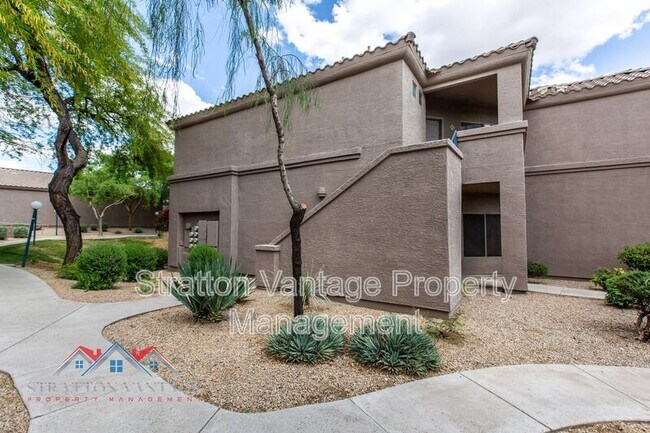 Building Photo - 11680 E Sahuaro Dr