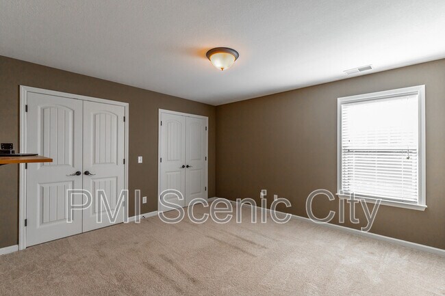 Building Photo - 8802 Mckenzie Farm Dr