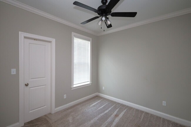 Building Photo - 121 Floyd Mcneal Dr