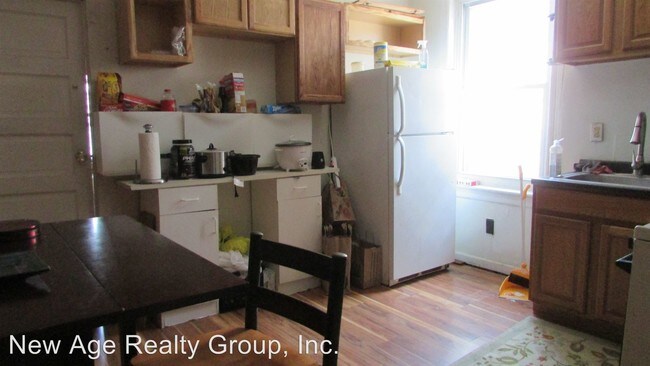 Building Photo - 3631 Spring Garden St