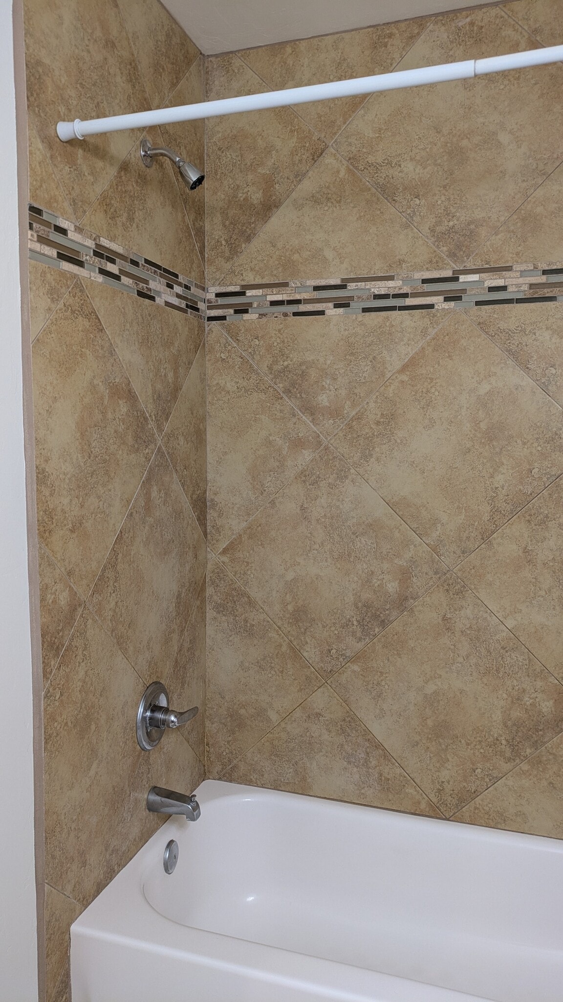 Building Photo - 427 East Waverly Street