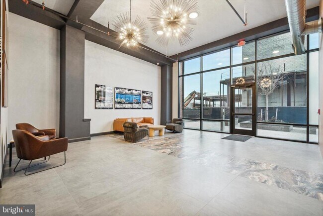 Building Photo - 2143 E Lehigh Ave