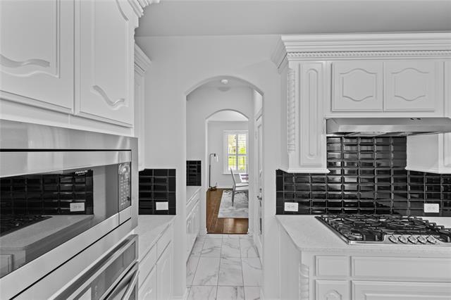 Building Photo - 2305 Hickey Dr