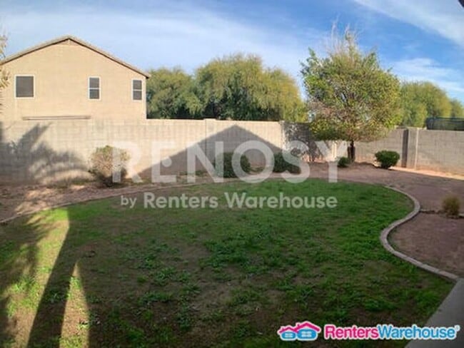 Building Photo - Ideal 3 Br 2 Ba 2 Cg Home Near Loop 303 & Greenway in Surprise!