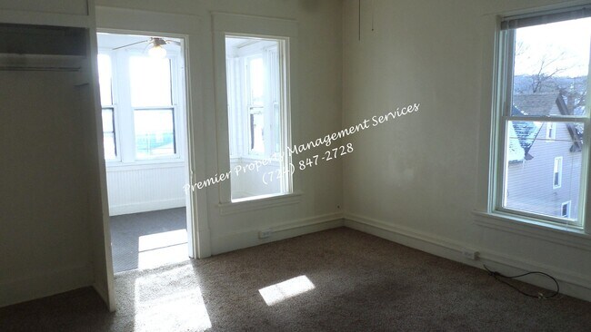 Building Photo - 331 W North St