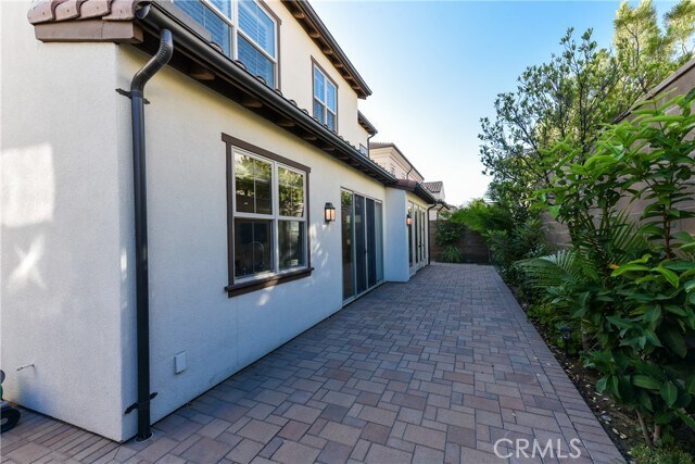Building Photo - 67 Elmdale