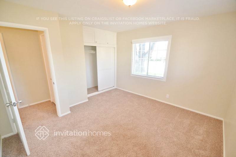 Building Photo - 6990 Malibu Dr
