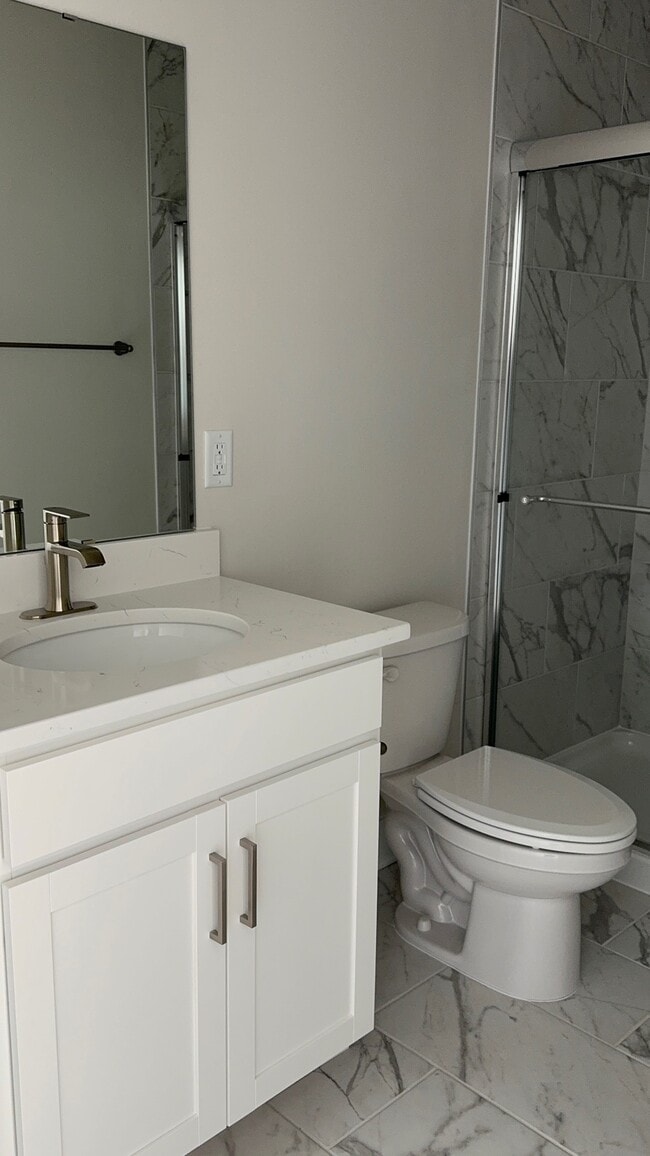 Building Photo - 1802 Blythe Way