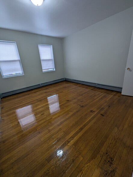 Building Photo - 78 Ellsworth Ave