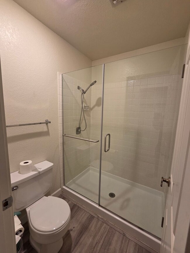 Building Photo - REDUCED!!!