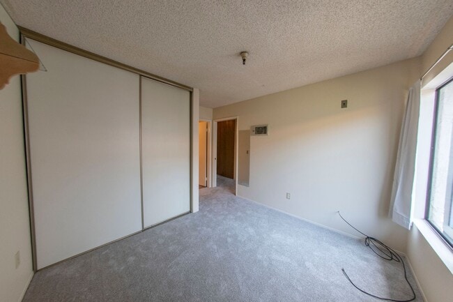 Building Photo - 1BR/1BA North Park Condo - 55+ Community, ...