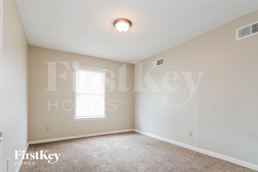 Building Photo - 3854 Waterfall Dr