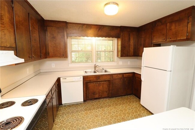 Building Photo - 5215 Deer Haven Dr