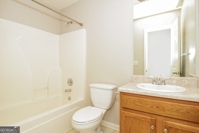 Building Photo - 40 Pleasant Forest Trail