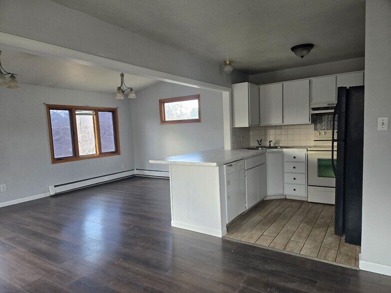 Building Photo - 2221 Collyer St