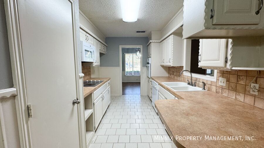 Building Photo - 5701 78th St