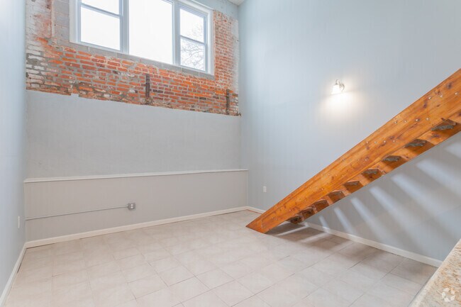 1 BR 1 BA - Living Room - 1302 W Cumberland Street
