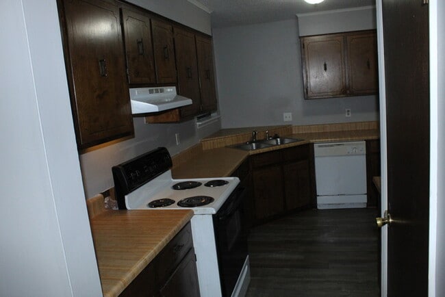 Building Photo - Heart of Evans Ranch Home