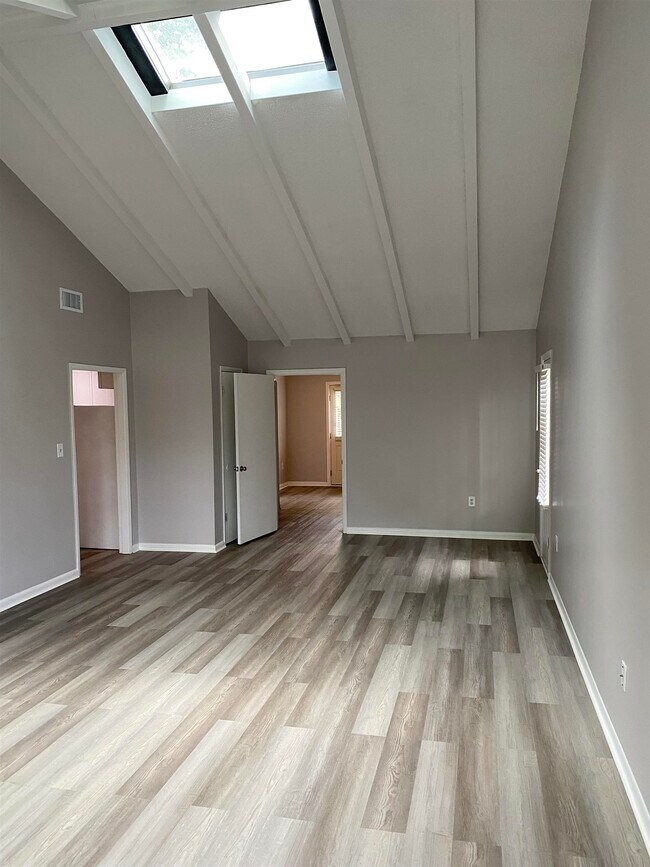 Building Photo - 2464 A1A S