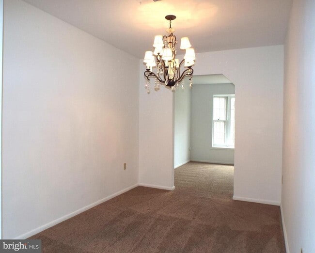 Building Photo - 5501 Rollins Ln