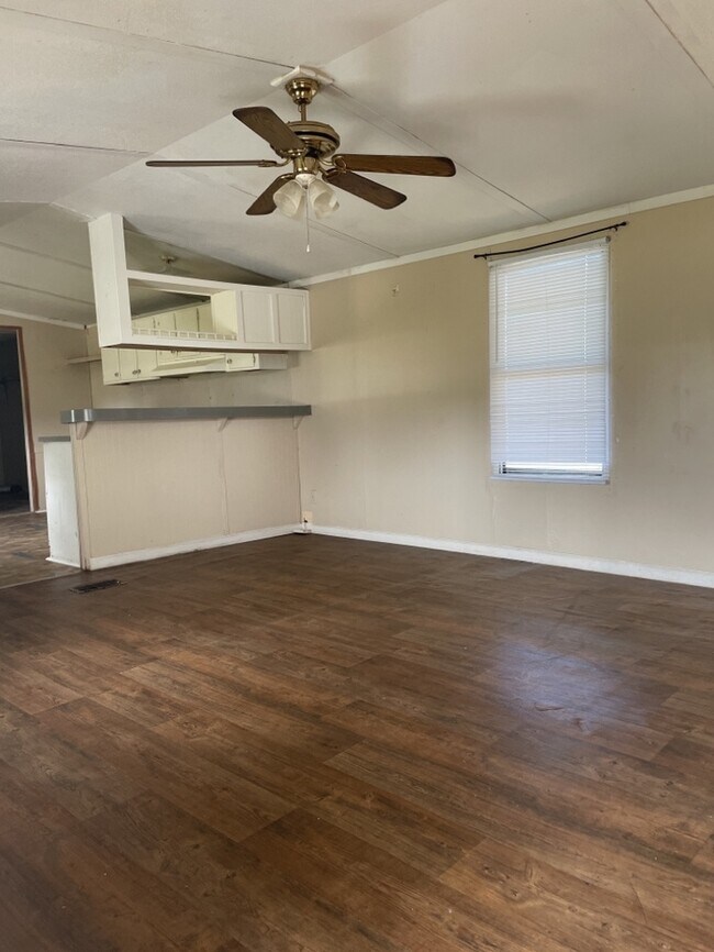 Home off of 25 (Augusta Rd) 625 Garrison Rd Pelzer SC 29669