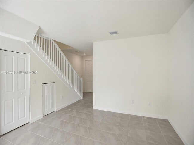 Building Photo - 3436 W 111th Pl