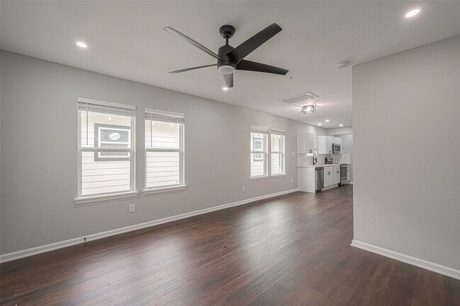 Building Photo - 3413 Simmons St