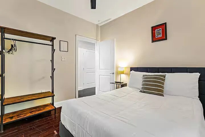 Building Photo - 1300 St Bernard Ave