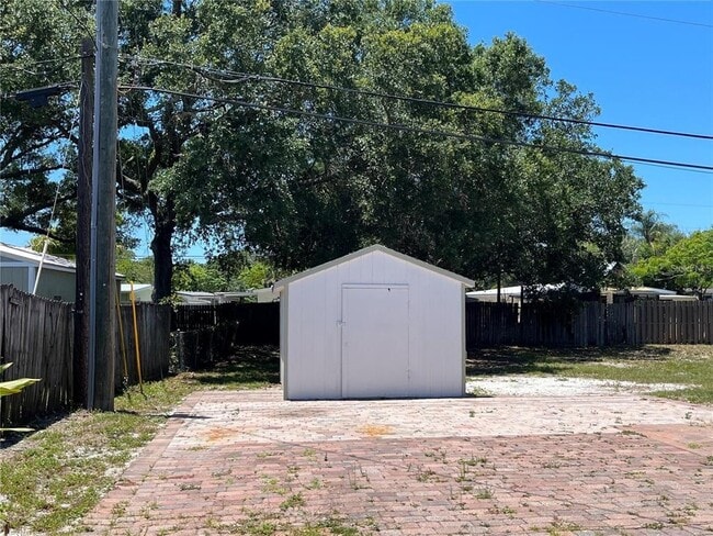 Building Photo - 3842 Hawkeye Cir