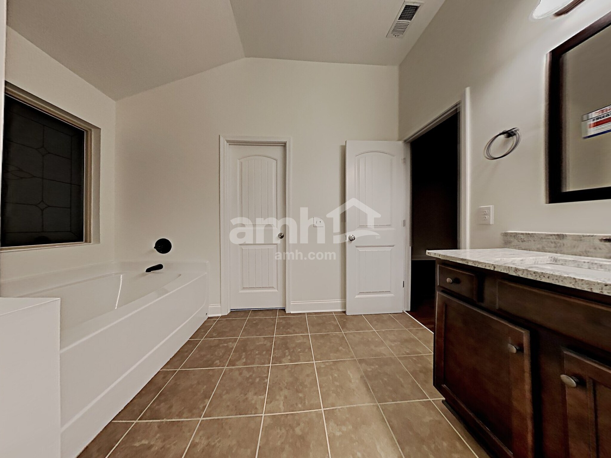 Building Photo - 6170 Oriole Ln