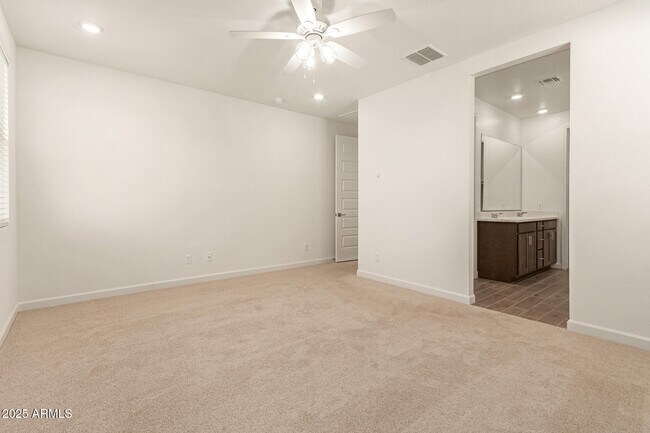 Building Photo - 17735 W Msn Ln