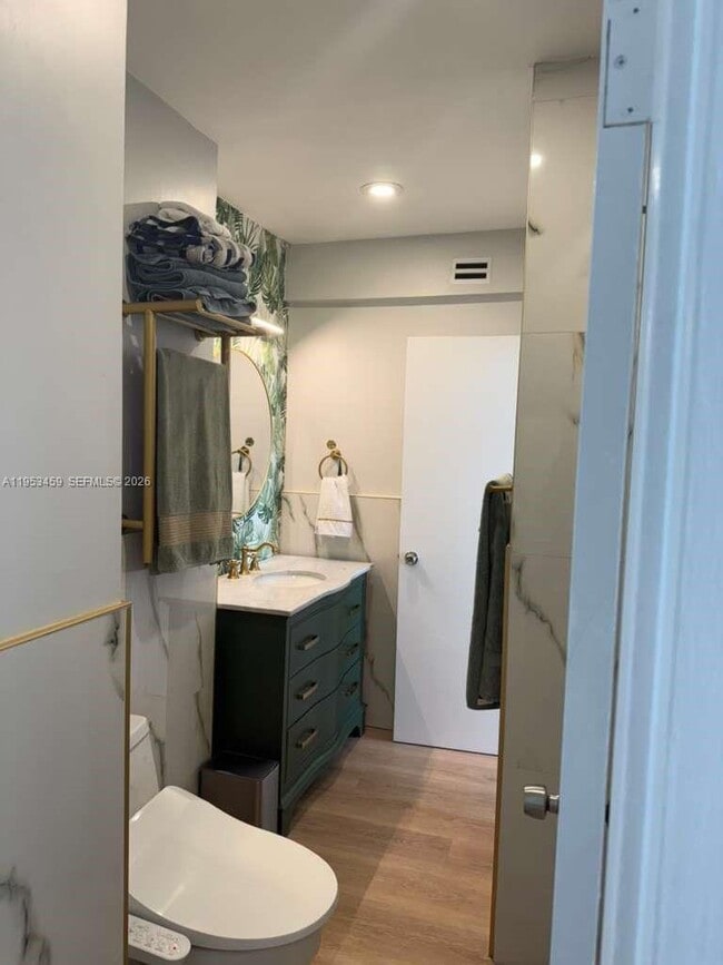 Building Photo - 800 West Ave